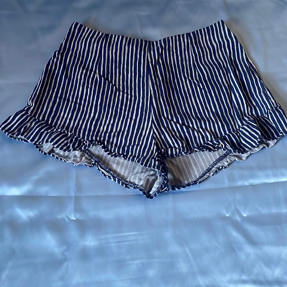 Size 4 dress shorts worn once